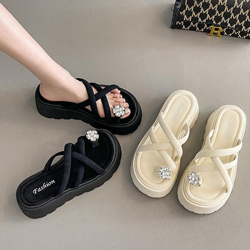 Beautiful and Super Well Matched with a Set of Toe Rhinestone Cool Slippers for Women's Summer Outer Wear Thick-soled Heightening Niche High-end Be