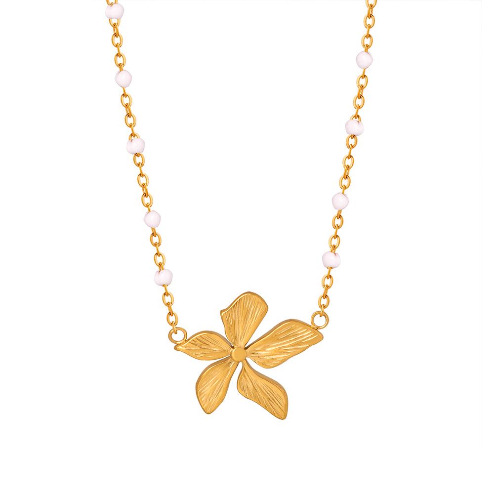 18K Gold Hong Kong Retro Petal Pendant Necklace: Titanium Steel, Colorfast, Versatile Women's Jewelry