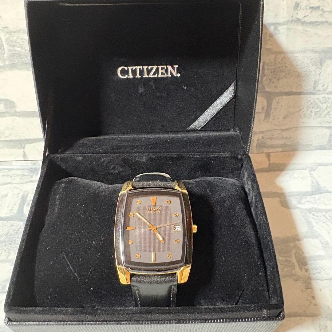 [Хорошее состояние] Наручные часы CITIZEN черные/золотые без коробки