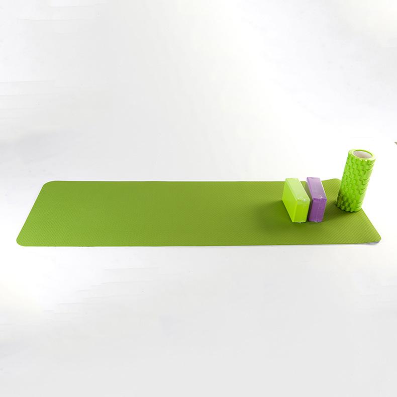 Odorless Non-Slip 6mm TPE Solid Color Yoga Mat for Fitness