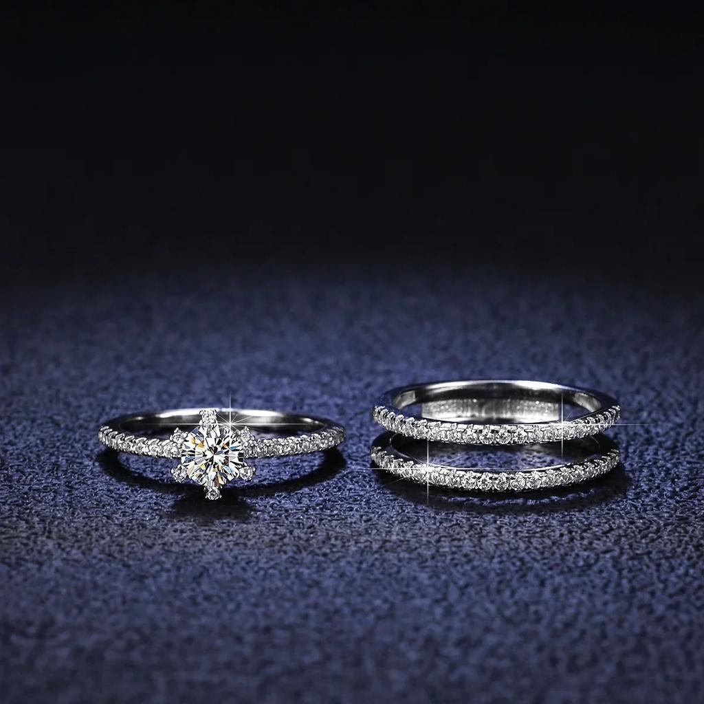 White Gold Glamorous Platinum Rings for Women with Carat D Color Moissanite Diamond and Baguette Diamonds Jewelry