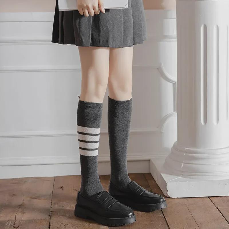 2021 Autumn/Winter Women's Slim Long Tube Knee Socks - Japanese College Style with Four-Bar Design