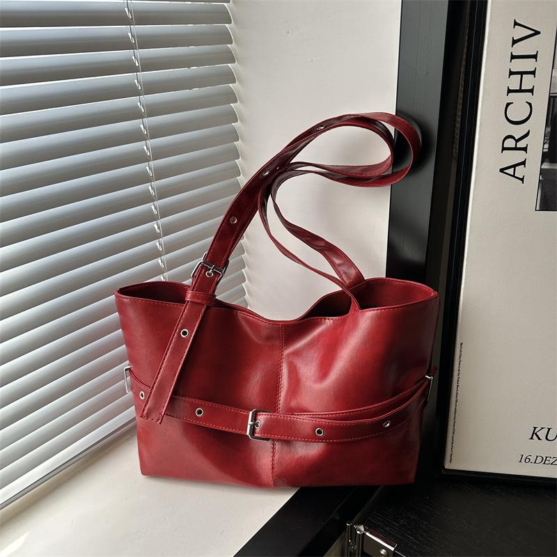 Fashion Commuter Large-capacity Bag Women's Casual New High-end Versatile Shoulder Bag Going Out Portable Tote Bag