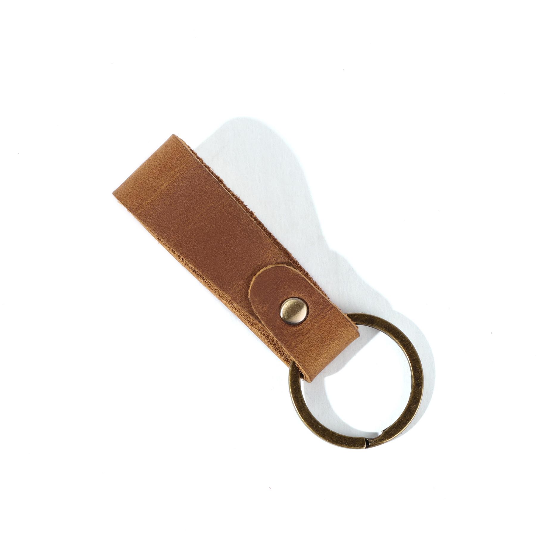

Vintage Minimalist Crazy Horse Leather Keychain: Personalized Genuine Leather Keyring Holder Gift