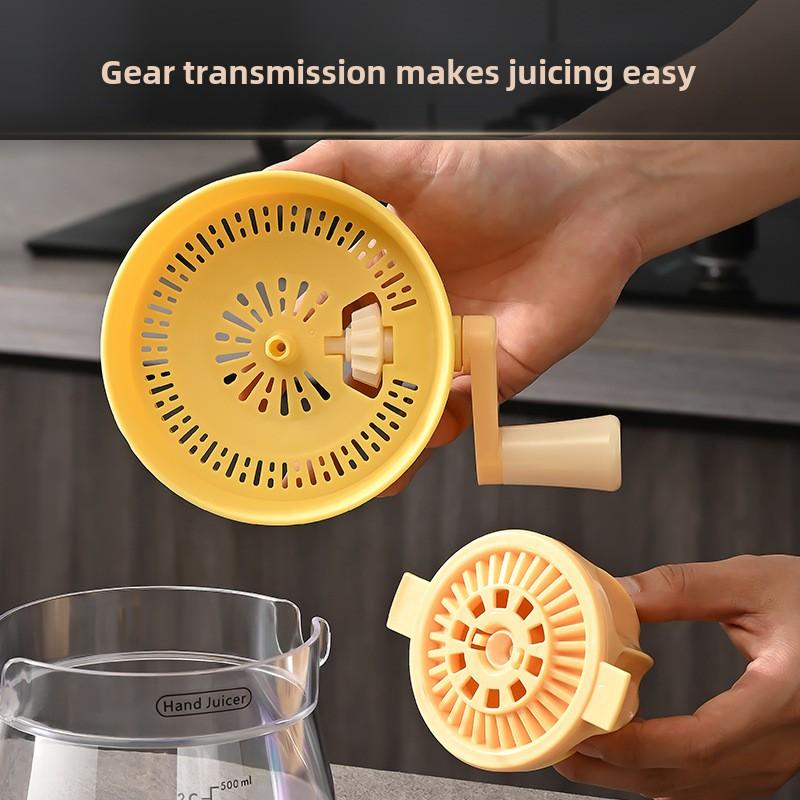 Portable Manual Citrus Juicer - Durable Handheld Reamer for Fresh Lemon and Orange Juice, Ideal for , Office, and Camping - Plas