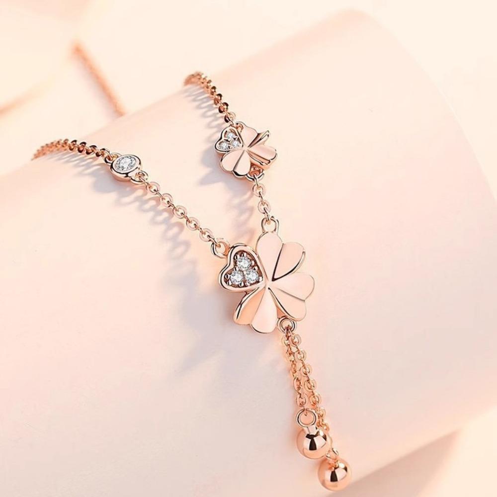 Exquisite Four-leaf Clover Necklace for Women - Lightweight Luxury High-end Pendant Tassel Fashion Versatile Commute Style Choker Necklace