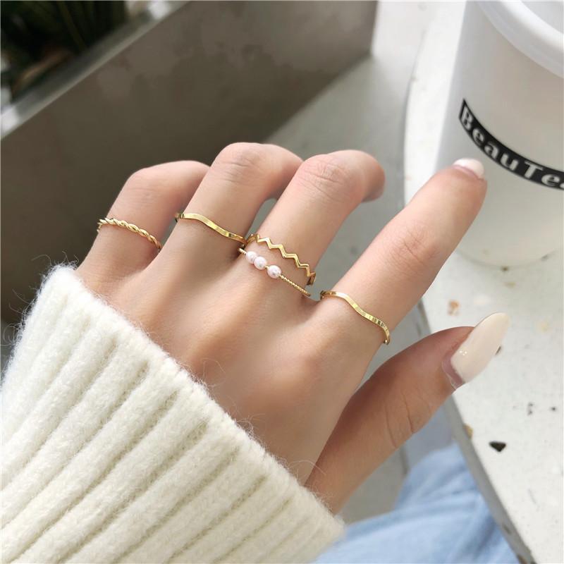 Ring women, Japan, South Korea, simple wavy combination ring, five-piece set, personalized ring net, red tail ring