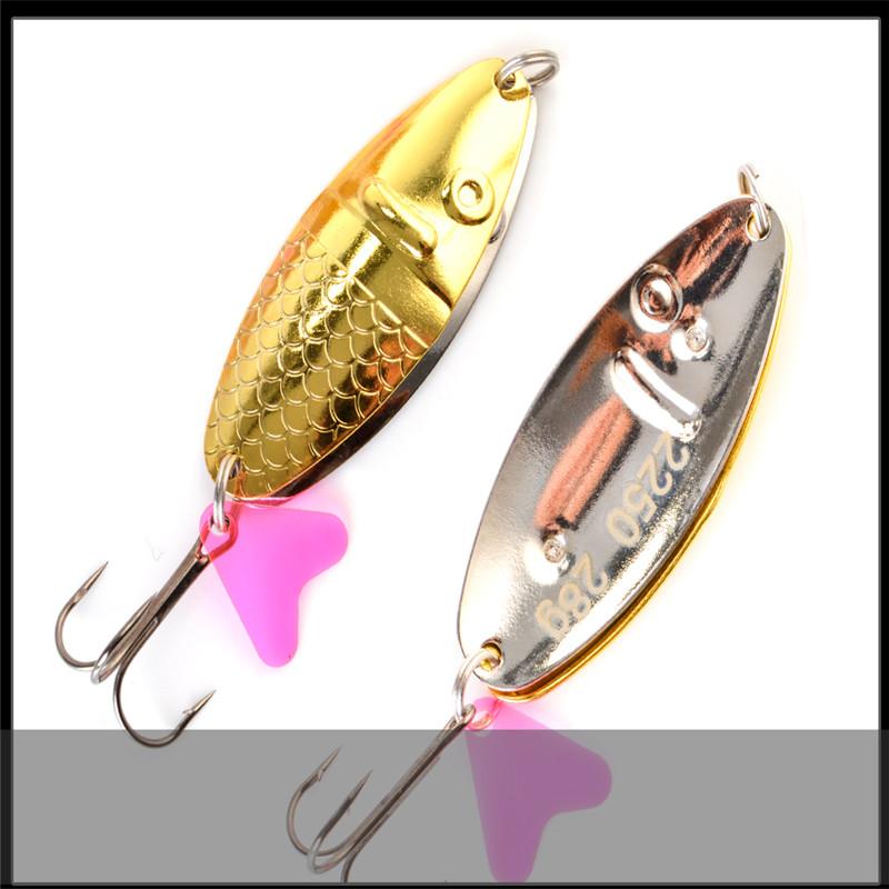 1 stykke langkast bionisk spinnerbait med 2 paljetter - Perfekt for ferskvanns- og saltvannsfiske - Forbedre fangsten din med bionisk teknologi!