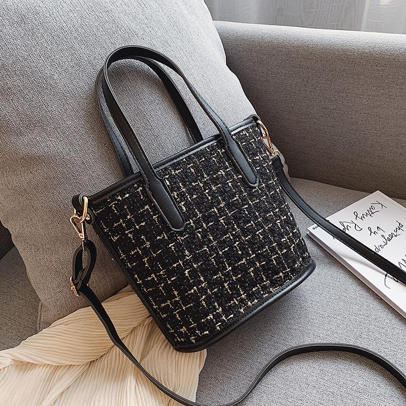 

This year s popular bags women s bags 2025 new canvas high-end niche messenger bags fashion handbags bucket bags 22*13*19