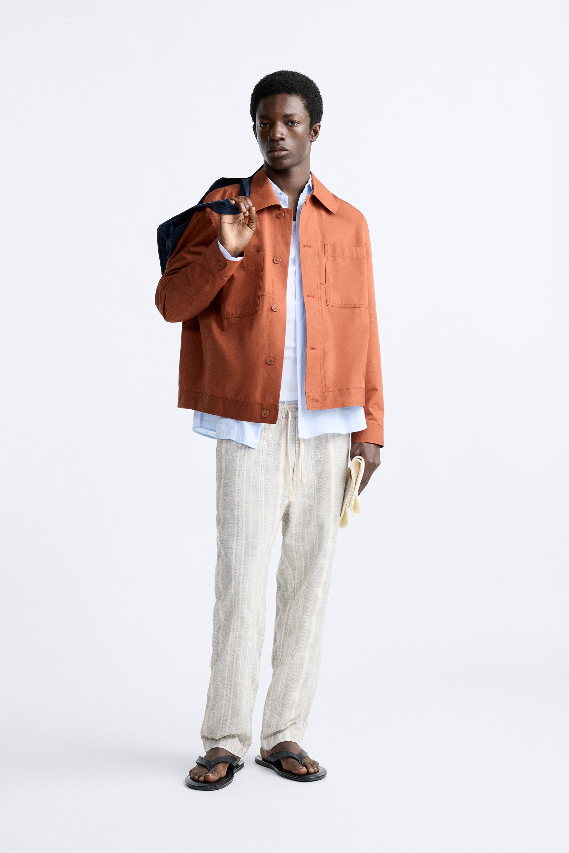 

БРЮКИ С ТЕКСТУРНОЙ ПОЛОСКОЙ