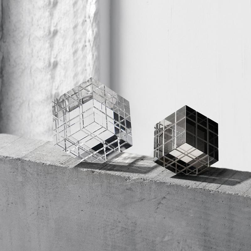 Einzigartiger Top Art Rubiks Würfel Kleine Ornamente Glas Luxus Wohnzimmer Büro TV-Schrank Tischplatte Eingang Heimdekoration