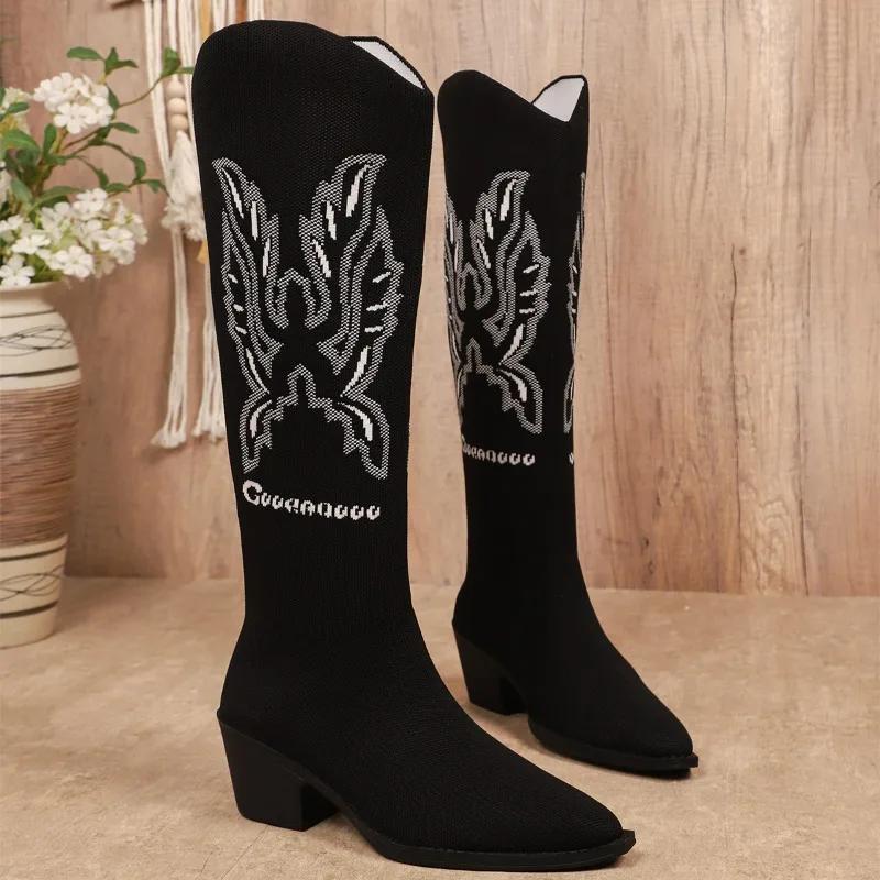 Fashion 2025 New Retro Embroidery Low Heels Western Boots for Women Autumn Pointed Toe Cowboy Boots Woman Suede Knight Boots Plus Size