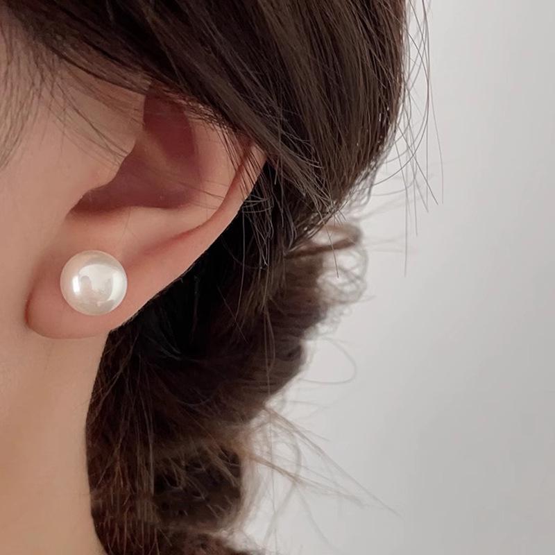 Shi Jia Light Milk White Pearl Earrings: S925 Silver Studs for Women - High-End, Versatile, Niche Design