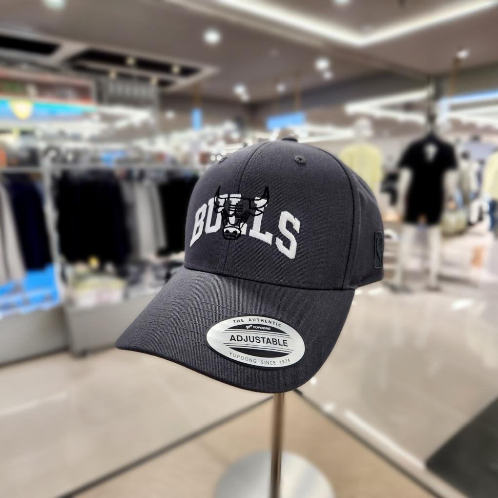 [NBA] Unisex CHI Bogenförmiges Letter-Symbol Hart Klassische Kappe Hut N245AP422P