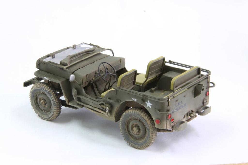 Fine Molds Scale US Army 4x4 Truck Slat Grille Plastic Model 82001 1/20 1/4-ton