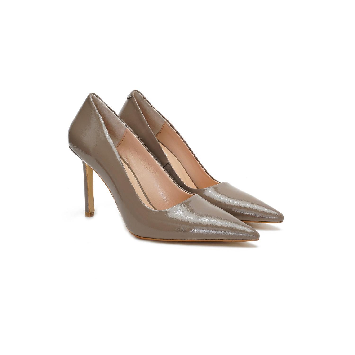 

Ricarda Mink Women s Patent Leather Stiletto 37