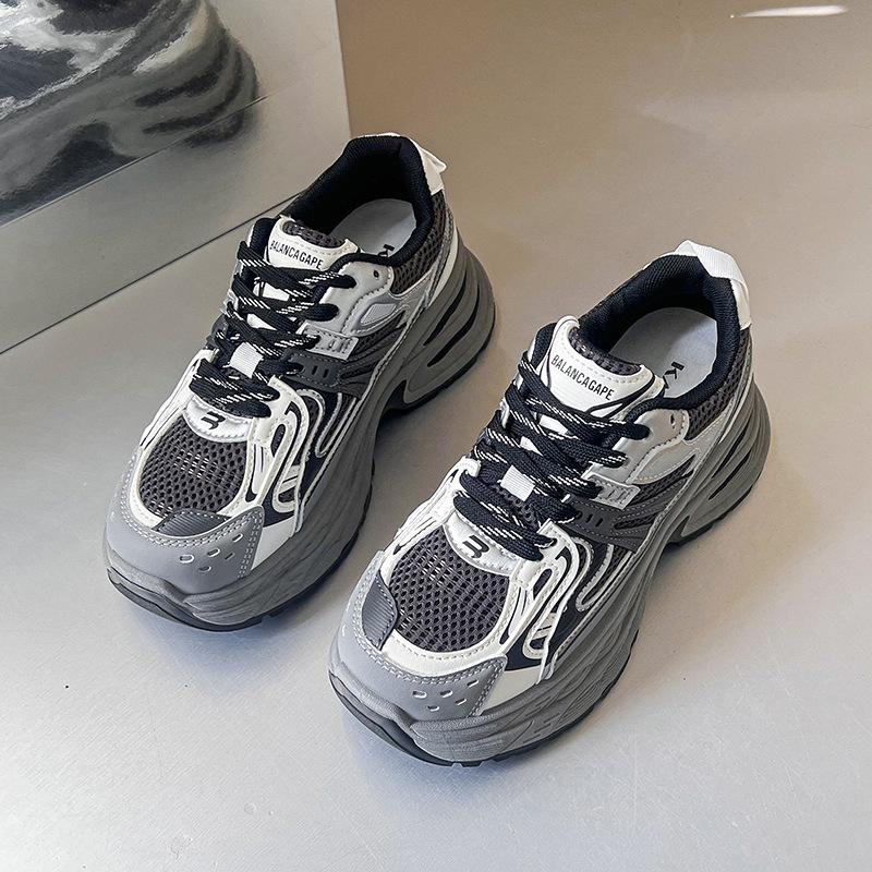 Dad shoes women's 2024 new thick-soled heightening casual sports shoes shock absorption, lightweight fashion versatile running shoes