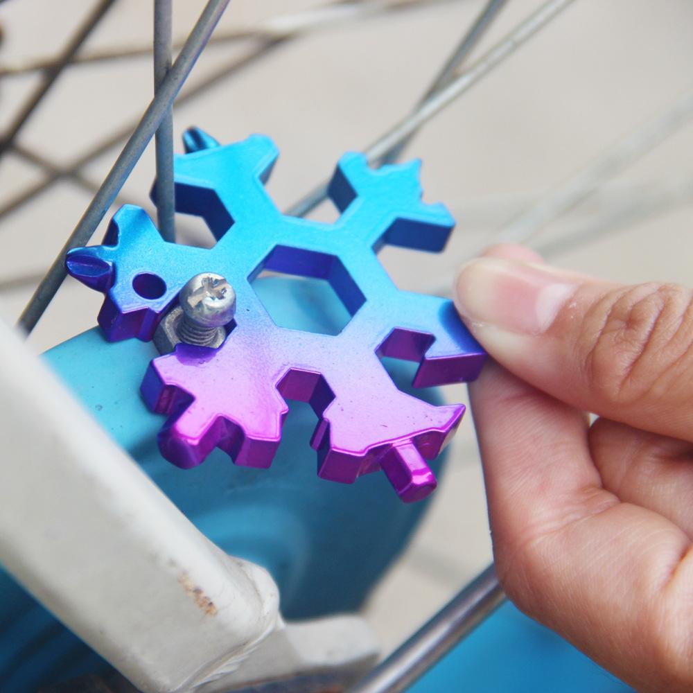 2 ks Jasně barevný sněhový nástroj, 18 v 1, multifunkční sněhový klíč, Dárky do punčochy, Vánoční dárek