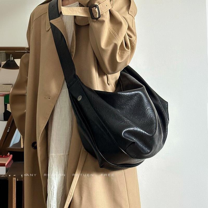 Soft Leather Large-capacity Black Dumpling Bag Women's 2025 New Retro High-end Casual One-shoulder Messenger Tote Bag