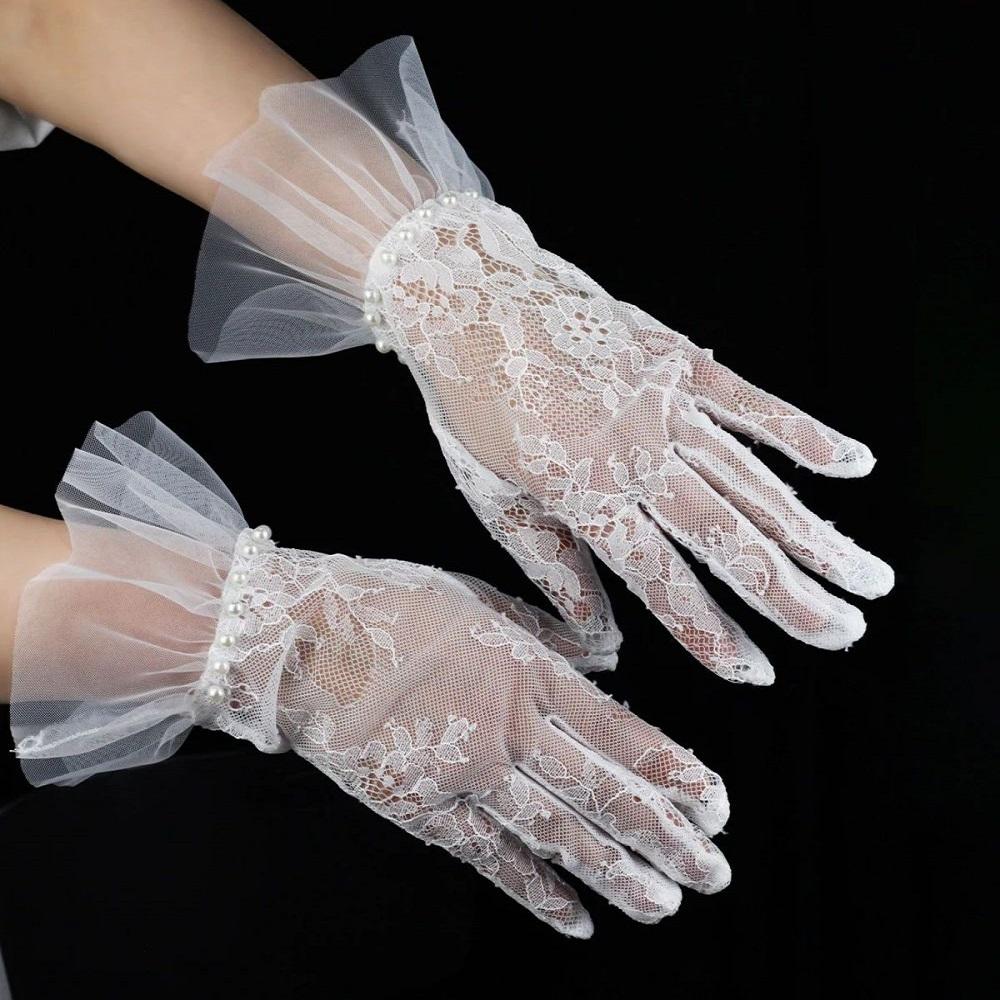 1 Pair Exquisite Short Gloves Wedding Bridal White Lace Pearls Ruffle Edge Women Ladies Bride Bridesmaid Finger Wedding Decors