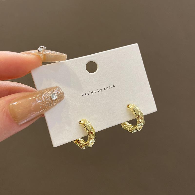 European and American design metal small earrings cold wind earrings simple and fashionable ear jewelry