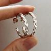 skos S Curved Hoop earring