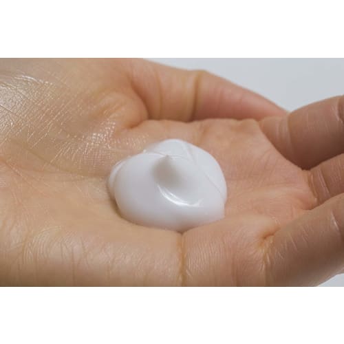 Lecura Baby Cream 100g (Additive-Free, Contains Organic Chamomile Extract) For Sensitive, Dry Skin and Newborns