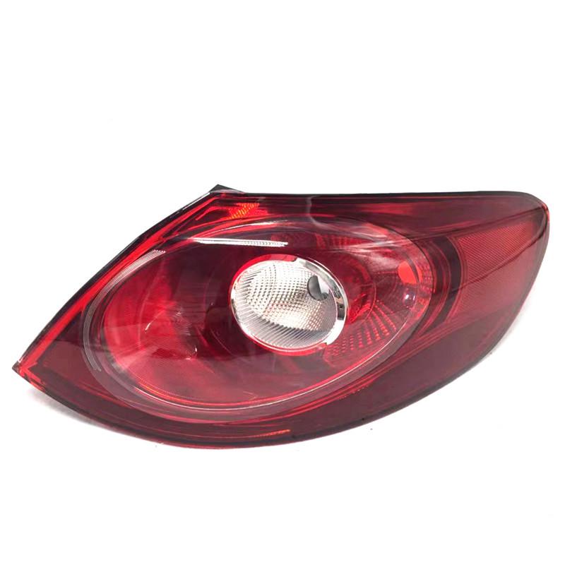 08-12 Volkswagen CC Rear Brake and Turn Signal Taillight Assembly