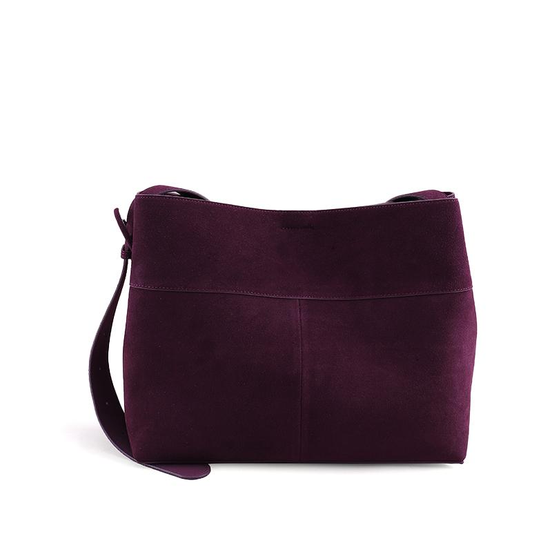 

Brown Suede Crossbody Bag – Minimalist Design with Adjustable Strap for Everyday Style красный