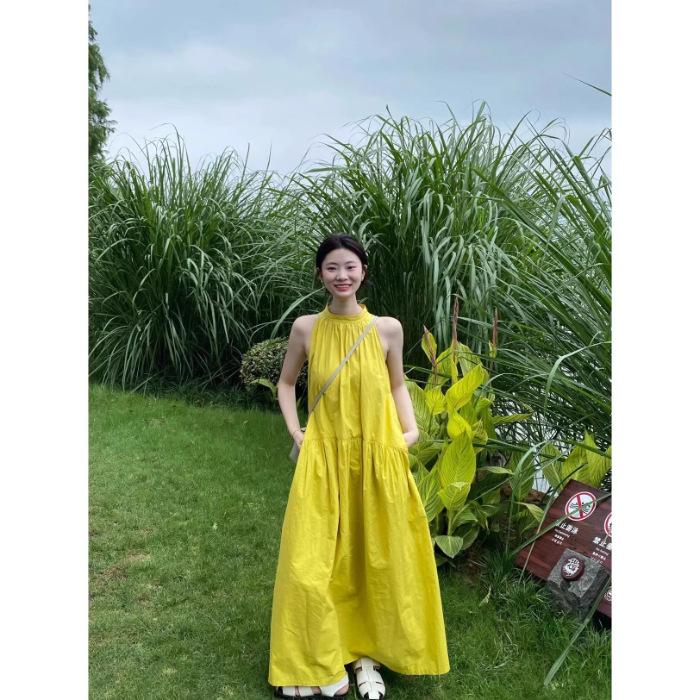 Tea Break French Yellow Halter-Neck Off-Shoulder Dress for Women, New Summer Fashionable Loose Long Skirt for Women