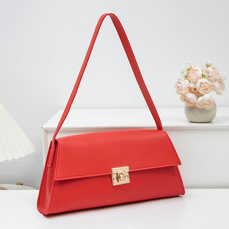 Internet Celebrity Retro Small bag for Women In Autumn and Winter, new trendy crossbody bag, fashiable e shoulder small bags