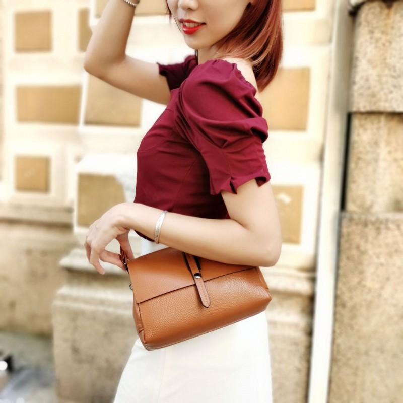 Genuine Leather Women's Bag Fashionable Underarm 2025 New Large-capacity Cross-border Commuting Tote All-matching Small Square
