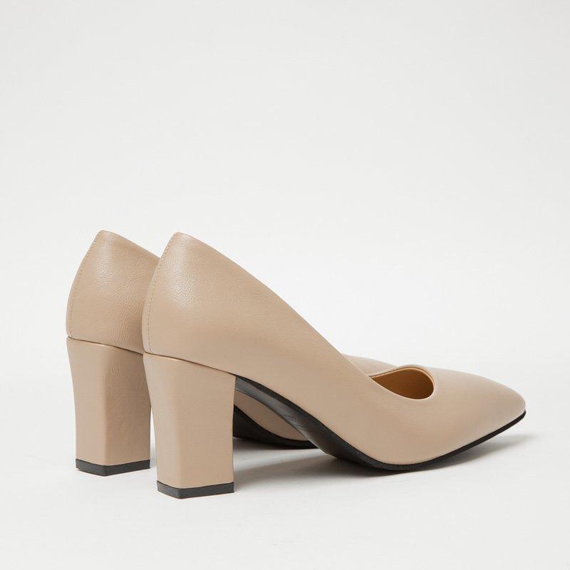 

Fashion single shoes women s thick heel 2025 summer new pointed work shoes shallow mouth pedal Korean version of temperament high heels 41