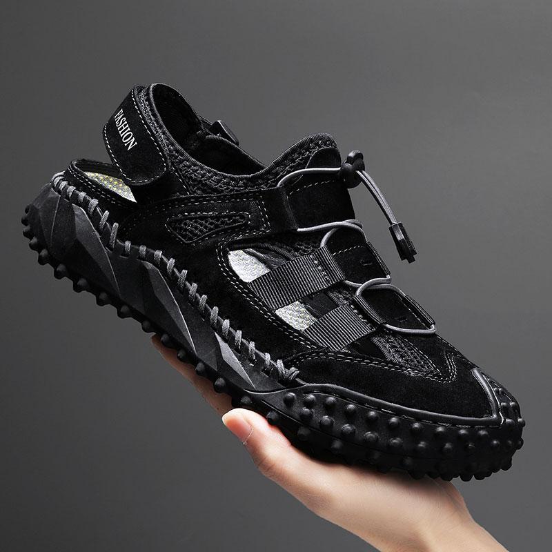 Fashion Classic Vintage Style Sandals Men Breathable Summer Flat Outdoor Handmade Sandals Antiskid Beach Sneakers Hollow Out Desert Shoe