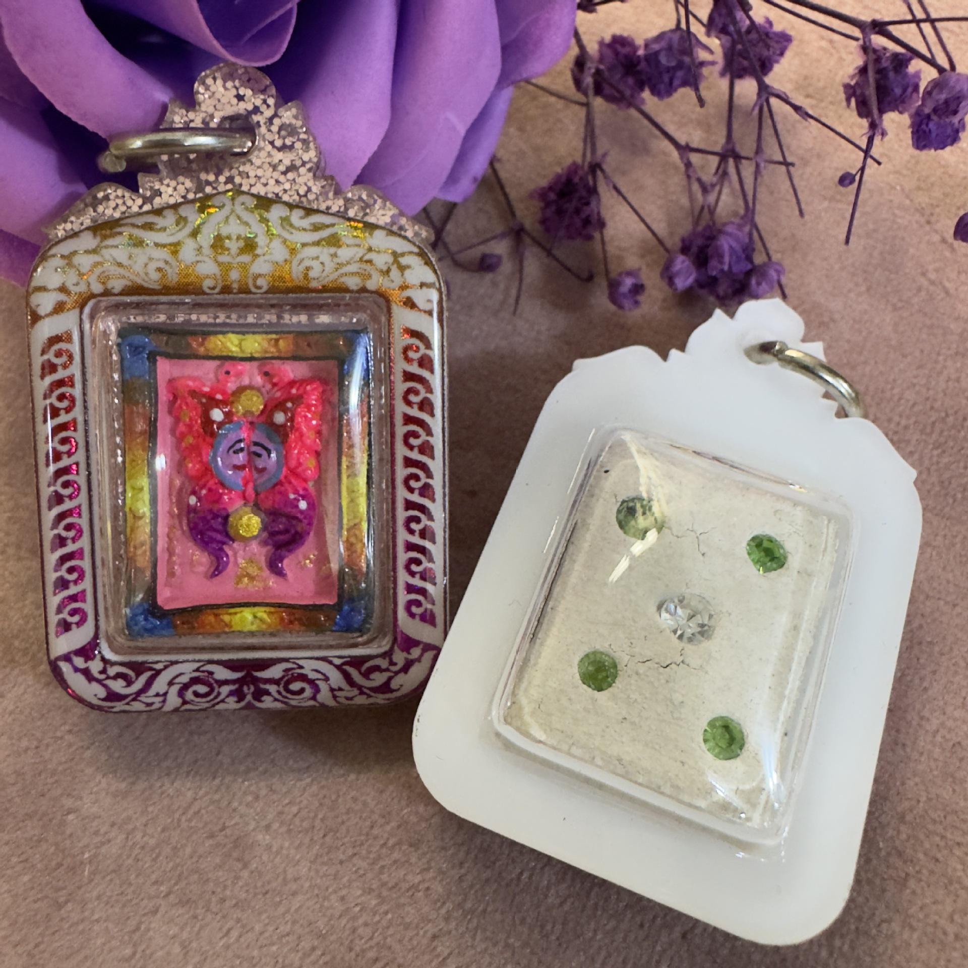 Тайская буддийская бабочка Мини Акрил от Jitsana фиолетовый