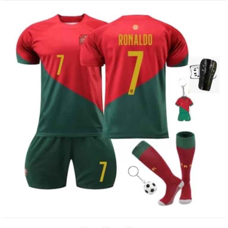 Kids Sport Equipment Ronaldo Portugal Soccer Jersey No.7 2022/2023 Season Free Keychain 6-Piece Set Red Polyester