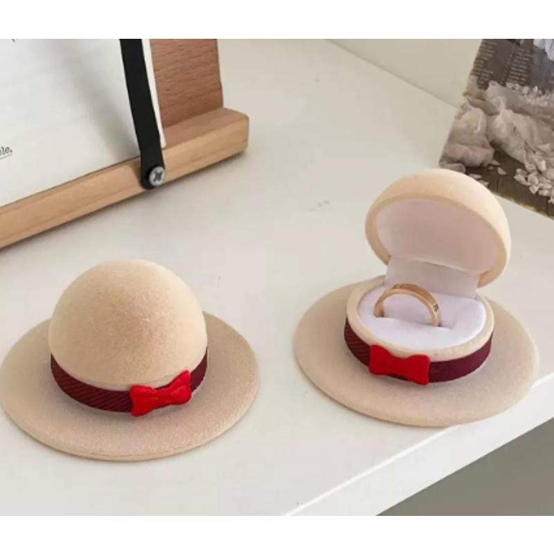 New 1Pcs Creative Design Cowboy Hat Shape Rings Box Pretty Velvet Jewelry Display Storage Case Packaging Bride Wedding Rings Box