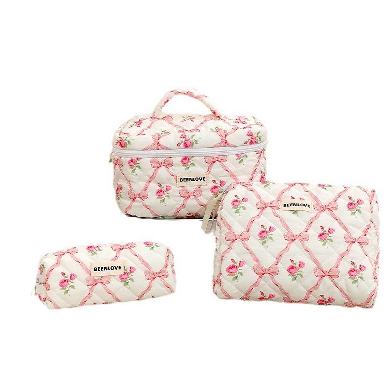 Fashion Large Capacity Quilted Bow Flower Pattern Cosmetic Bag For Women