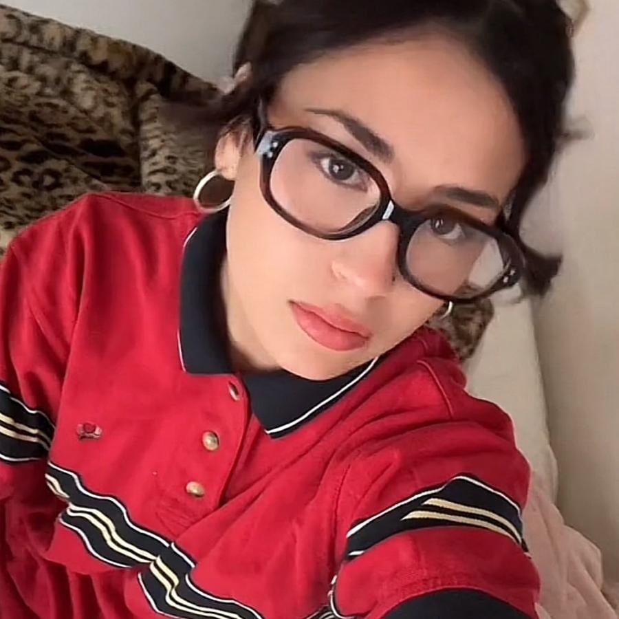 Retro Narrow Oval Shaped Glasses Frame Female Concave Design Street Pography Personalized Flat Mirror Simple Design