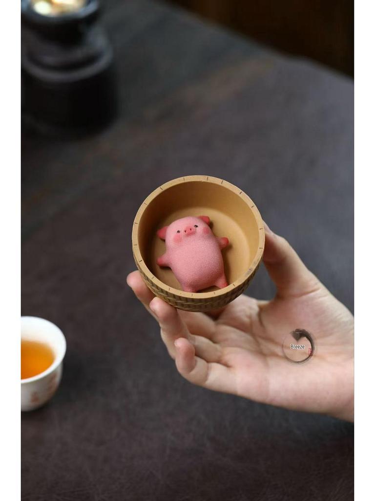 Yixing Zisha Tea Pet - Lying Flat Pig Zodiac Bathtub Ornament