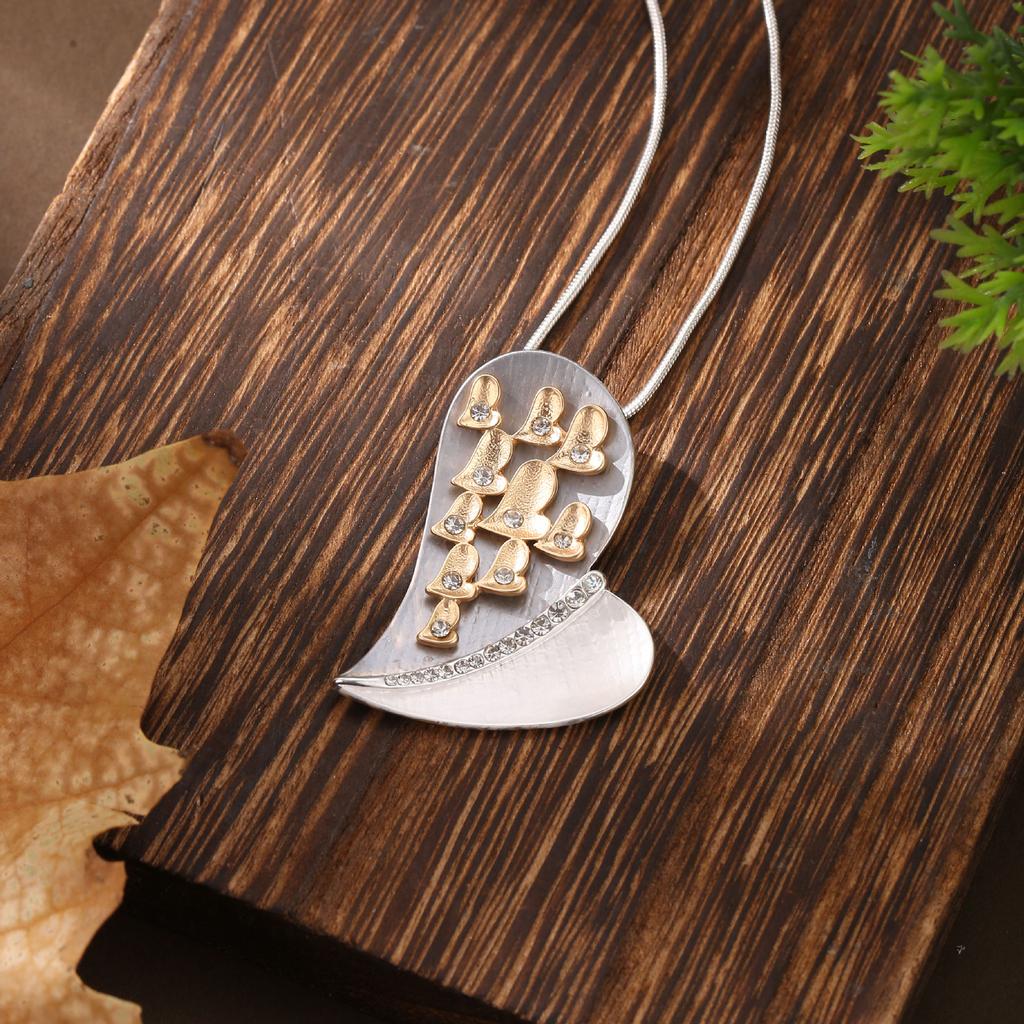 Nouveau pendentif en émail géométrique amour diamant mode femme haut sens collier polyvalent en forme de cœur