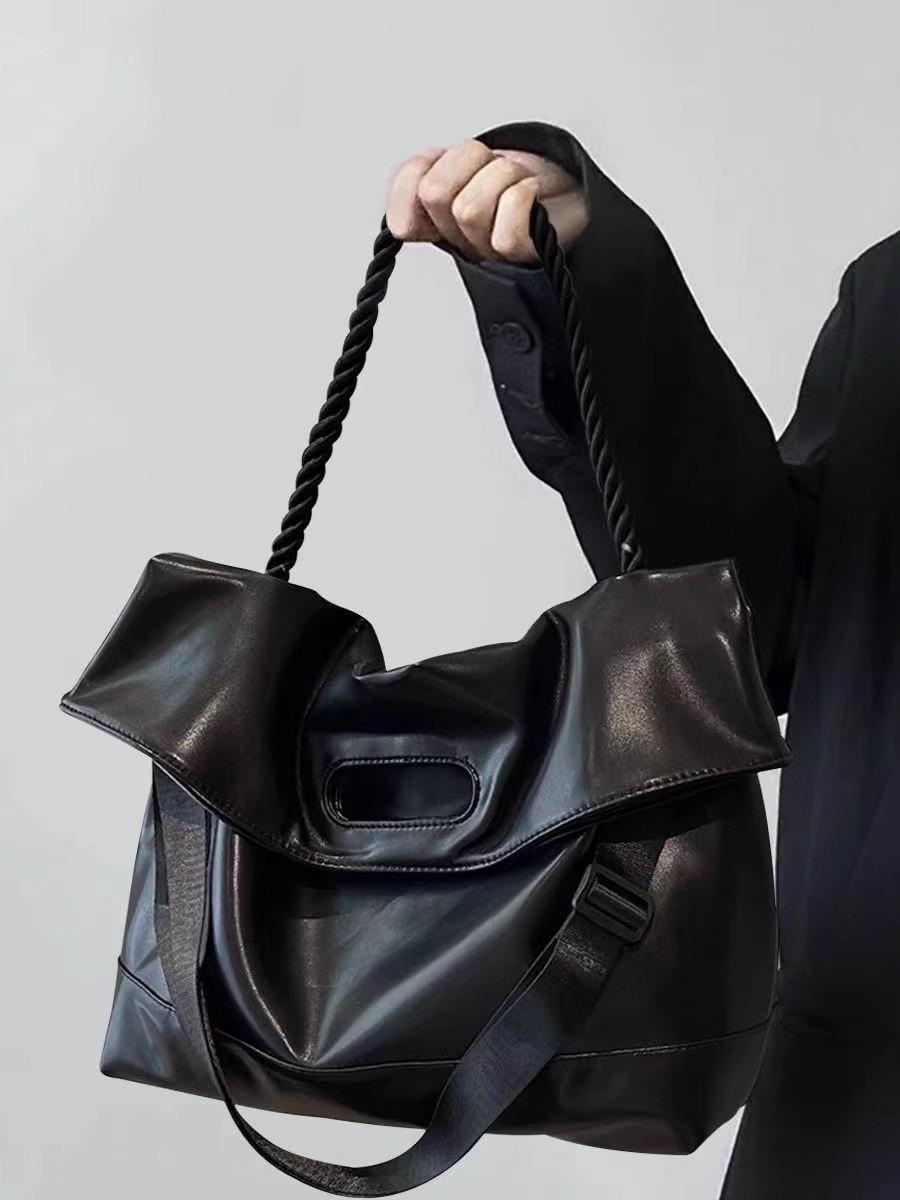 

Женская черная сумка-тоут большой вместимости - Новинка 2025 года, высококлассный стиль для поездок на работу, на плечо/через плечо чёрный