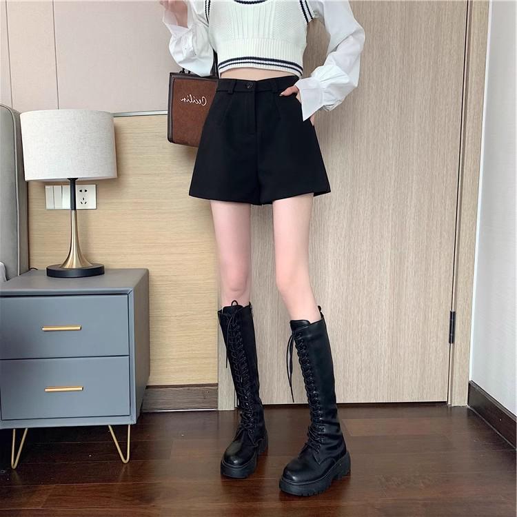 2024 Women's High-Waisted Woolen Shorts: A-Line, Slimming, Thickened, Black Casual Pants for Autumn & Winter Wear