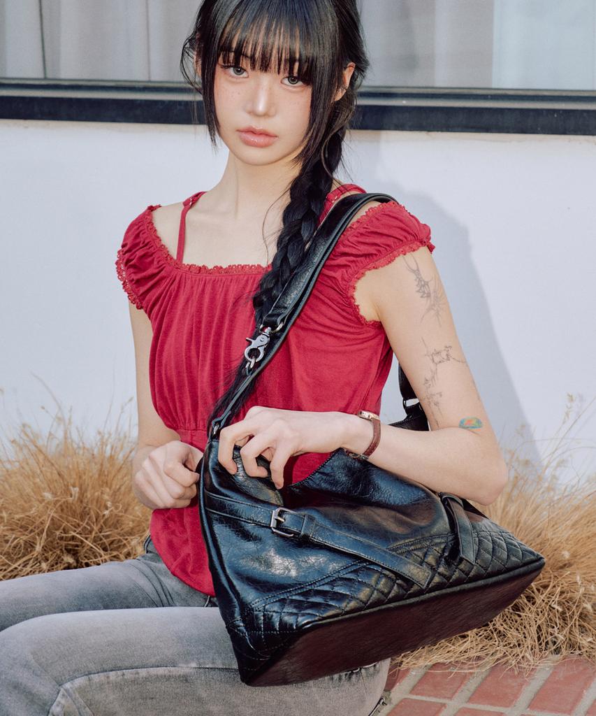 Zeroplanet Leather Buckle Shoulder Bag [Black]