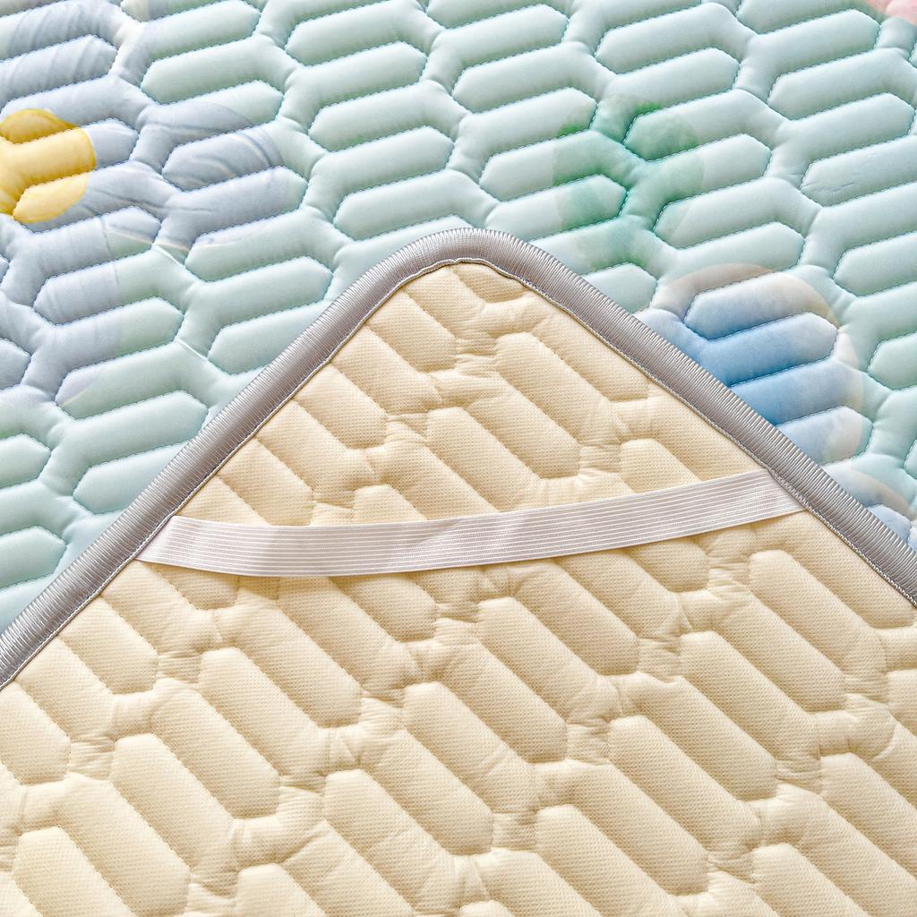 [Soft Cooling Sheet] 1pc Soft & Breathable Lyocell Latex Cooling Sheet - Fun Rainbow & Floral Print Mattress Pad | Crisp, Cartoon Design for Summer