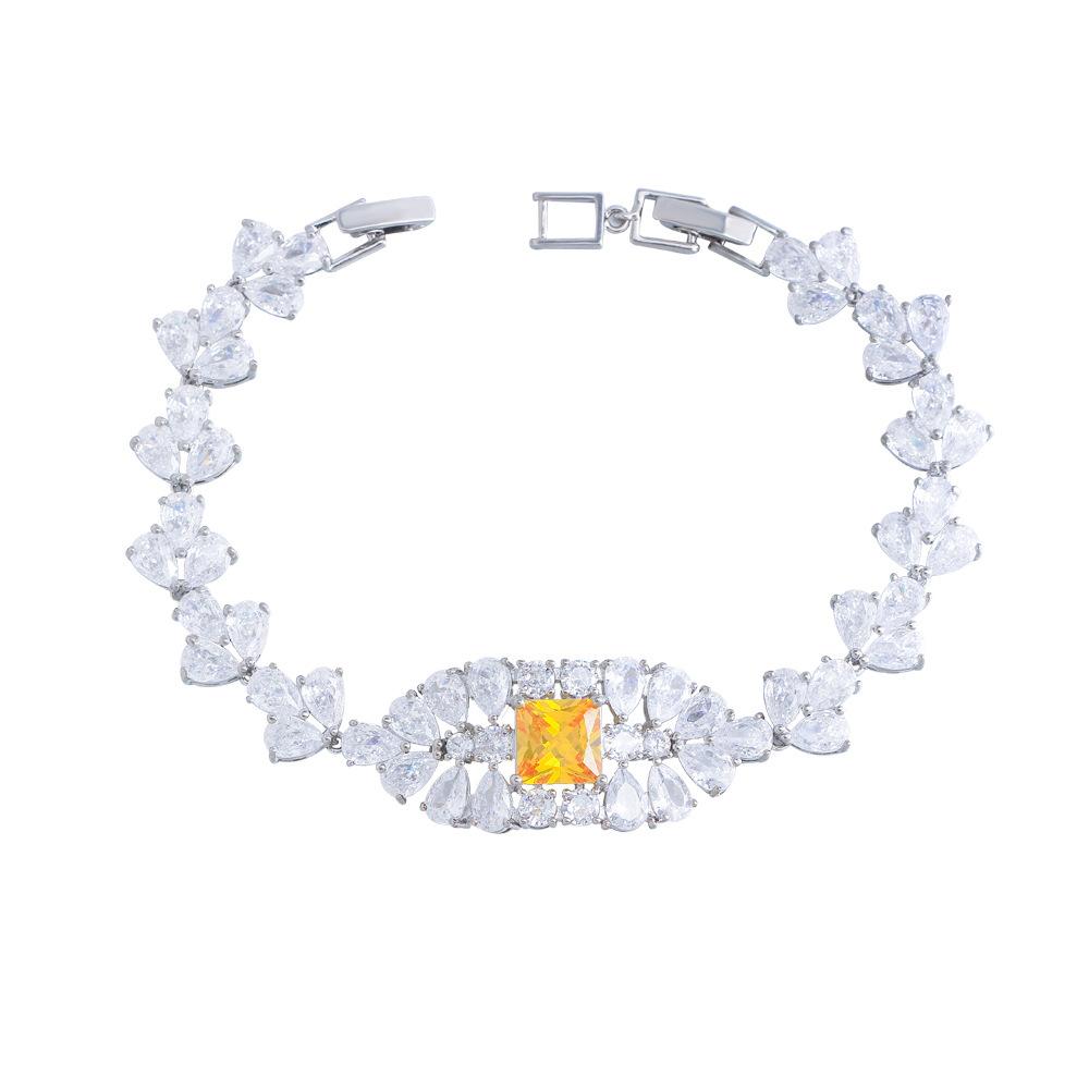 Französischer Leichter Luxus High-End Mikro-Inkrustierter Zirkon Armreif Schmuckdesigner Gelber Diamant Handschmuck