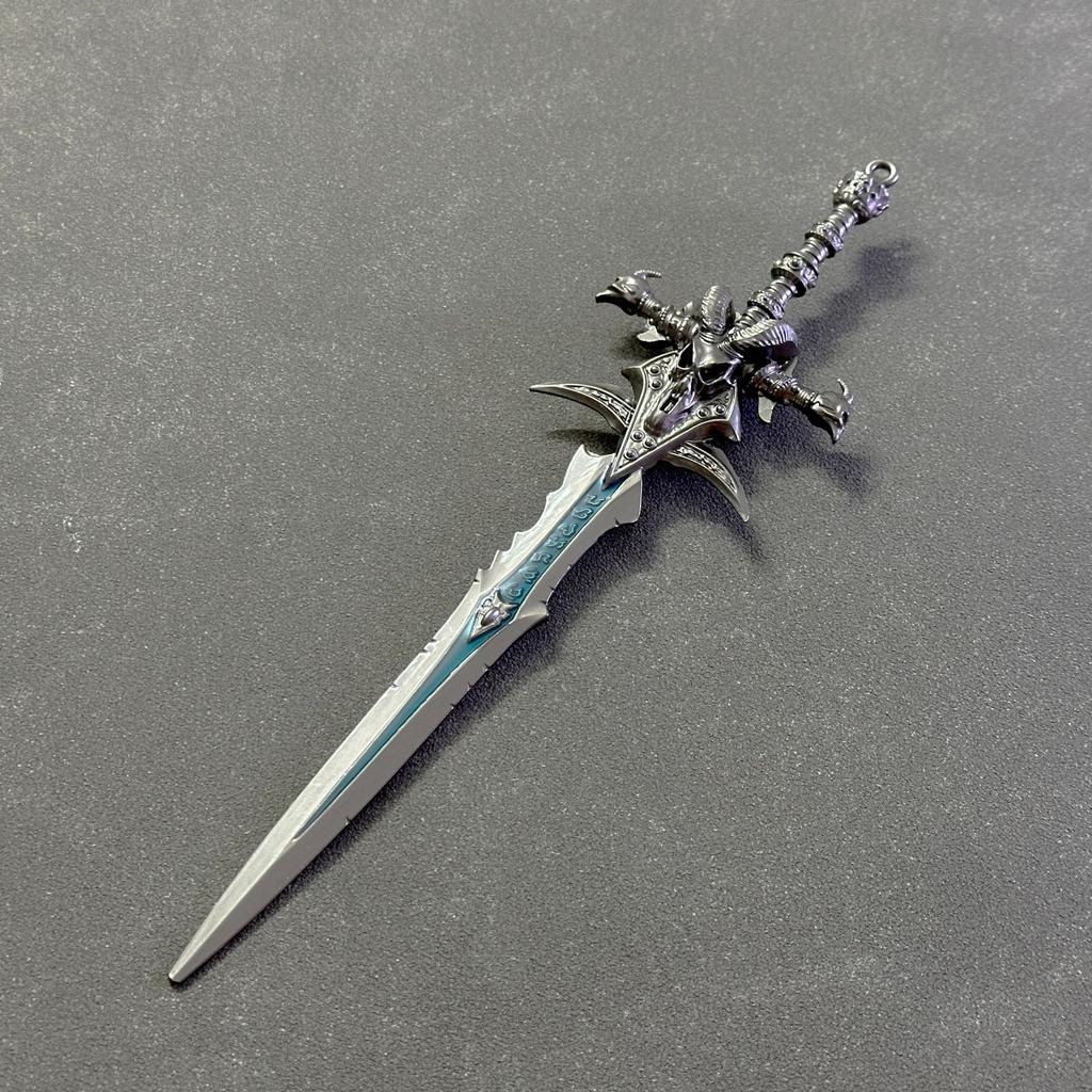 Warcraft WOW Peripheral Lich King Shadow of Sorrow Frostmourne Weapon Model Metal Toy Ornament Sending Children To Friends