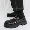Metal chain with a thick sole to increase the height of casual British leather shoes