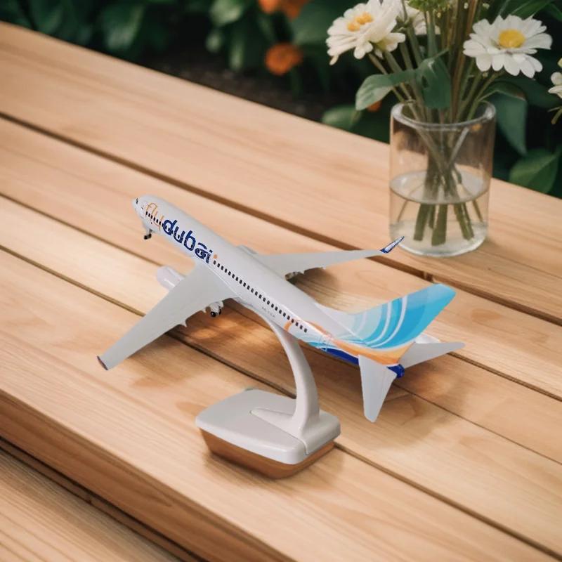 Scale 1/400 Metal Aircraft Replica 20cm Dubai B737 Aircraft Model Miniature Christmas Children's Room Decoration Gift Boys Toys