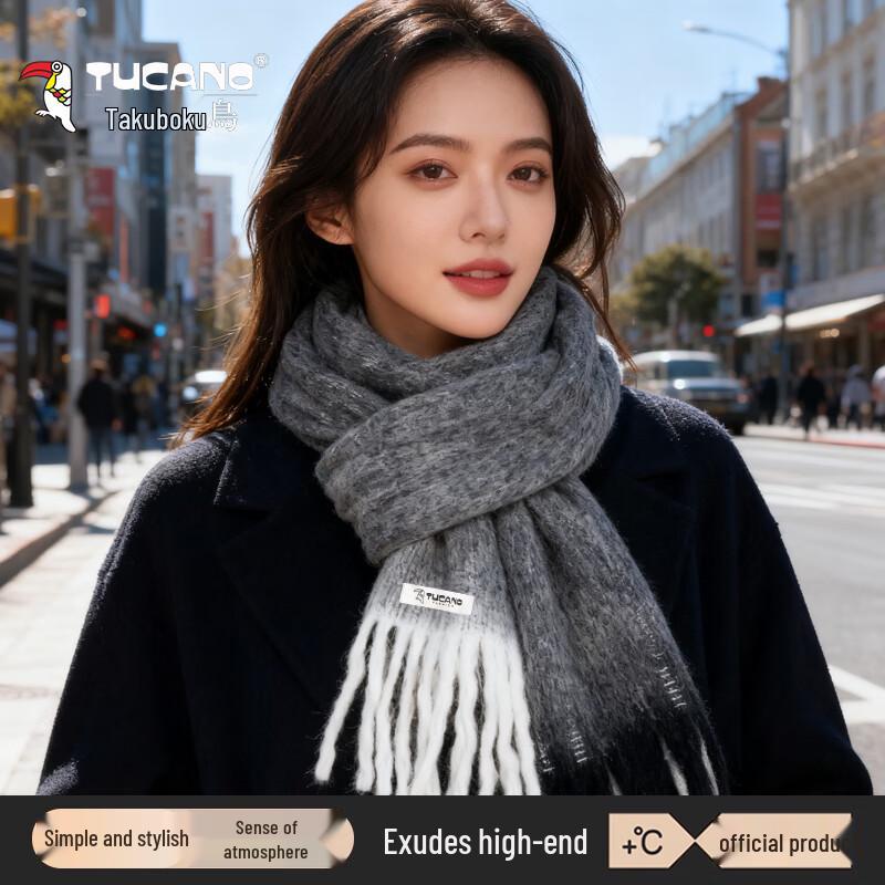 

TUCANO Women s Color-Block Tassel Scarf